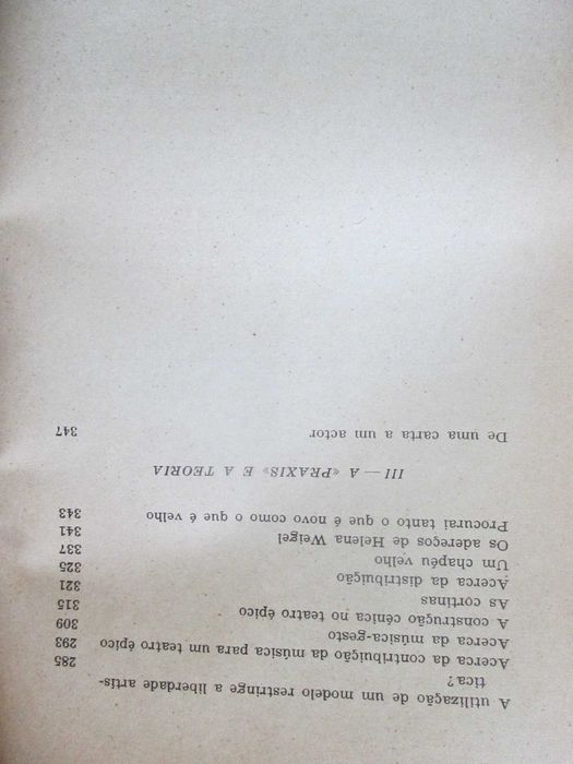 Estudos sobre Teatro, de Bertolt Brecht