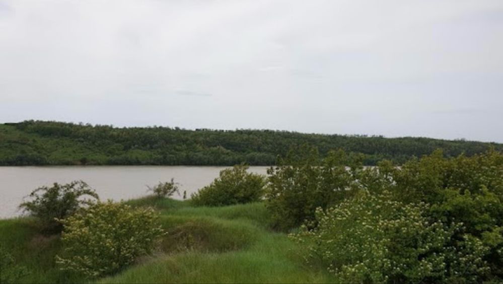 Продам земельну ділянку біля ДНІСТРА