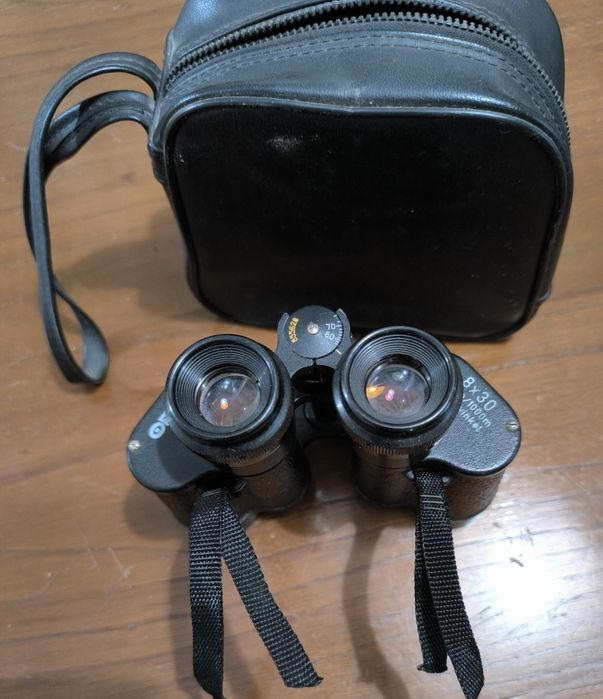 Binóculos Optus 8x30