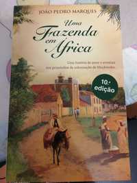 Livro "Uma Fazenda em África" de João Pedro Marques