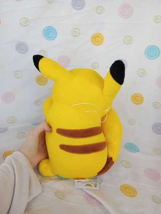 pokémon peluche Pikachu a dormir banpresto bandai