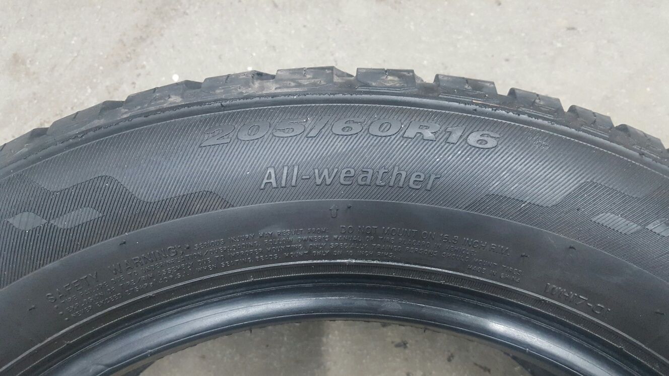 Para opon 205/60R16 96H Nexen Nblue 4Seasons