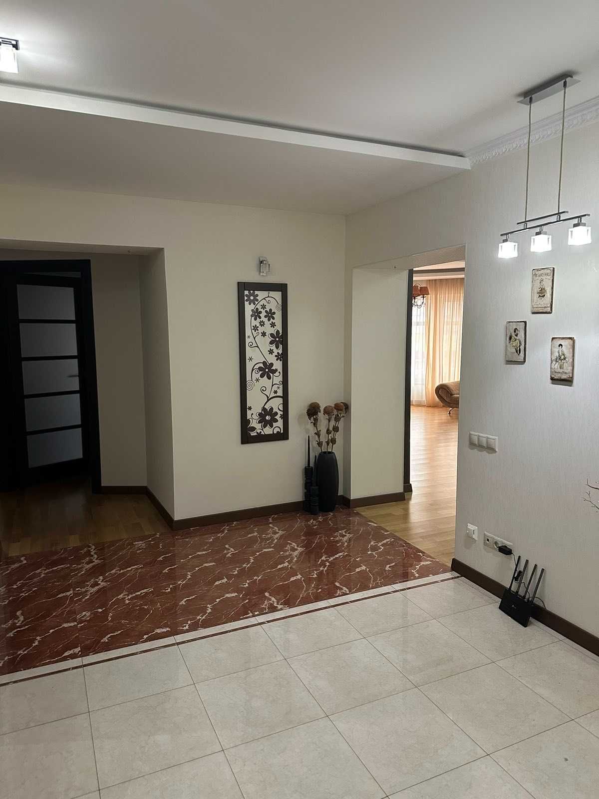 Продам 3 кімнатну квартиру в М Южноукраїнськ