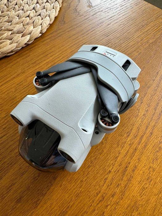 DJI Mini 3 Pro with RC - Hardly Used, Great Deal!