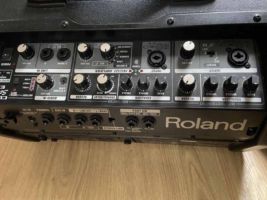 Amplificador Roland Cube Street EX