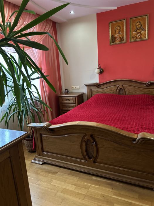 Продаж 2-х рівневоі на Мазепи