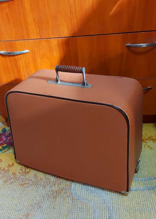 Польская швейная машина Radom 432 настроенная шьет все полный комплект