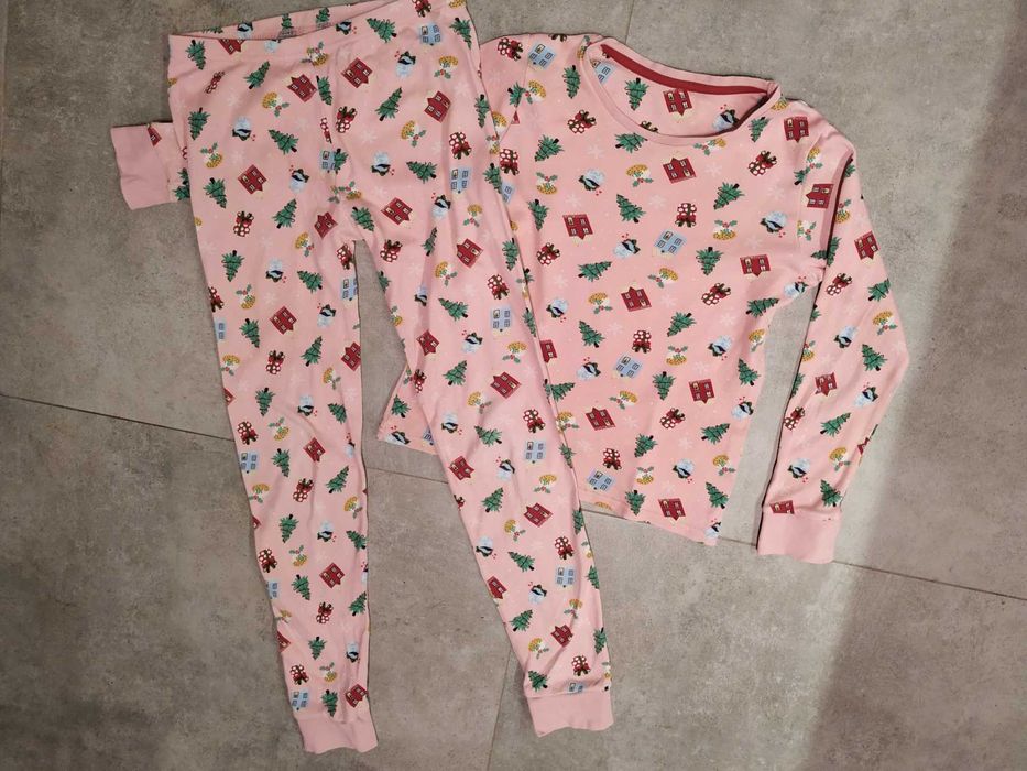 Piżamka bawełniana, świąteczna 128 / 135 cm