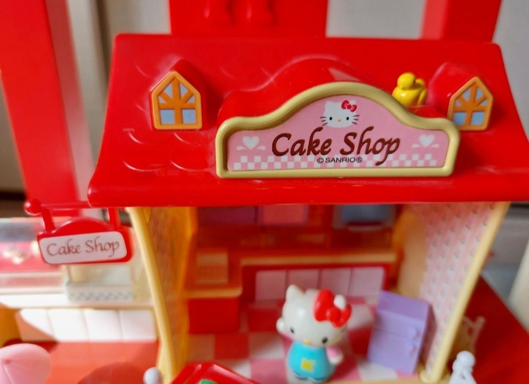 Hello Kitty Cake Shop + peças adicionais