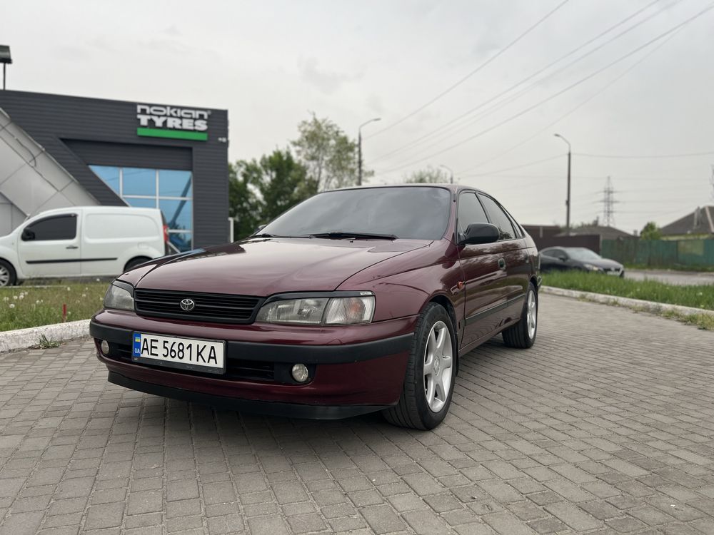 Toyota carina e 1.6