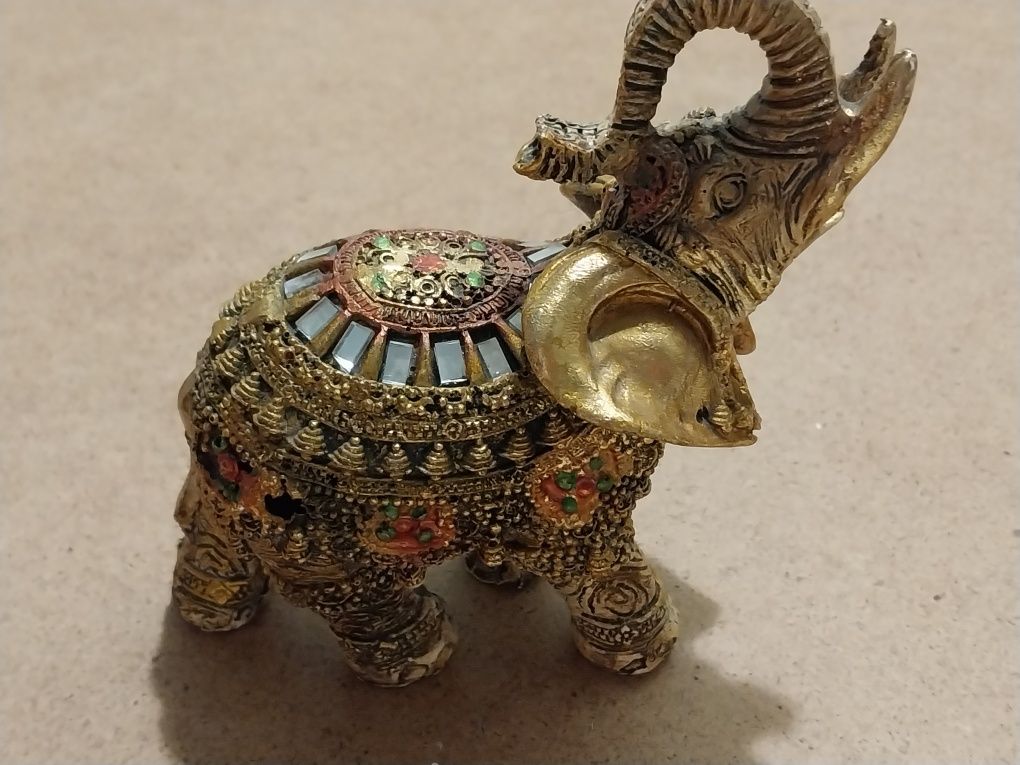 Слон статуетка Статуетки слонів золотий