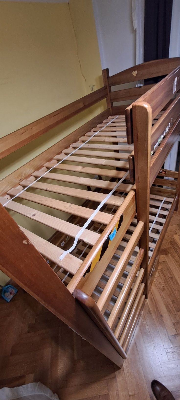 Solidne drewniane łóżko piętrowe 200x90