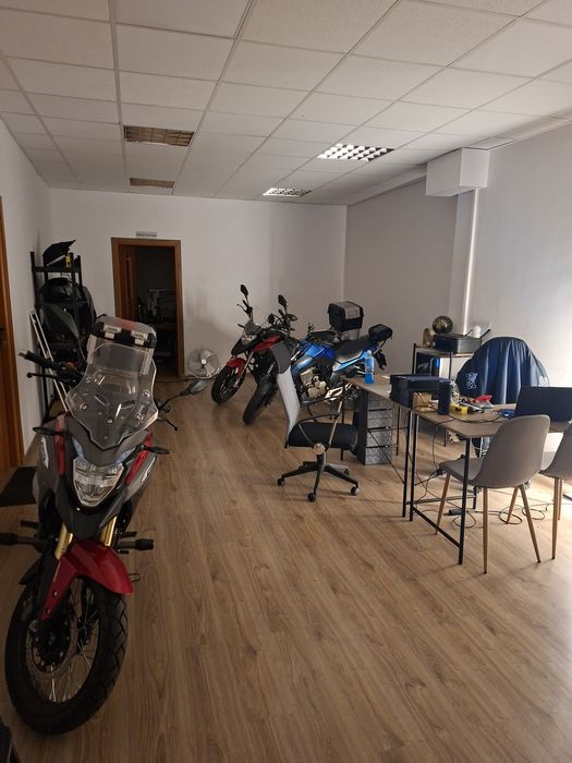 Wypożyczalnia motocykli 125 Smart Garage
