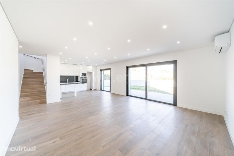 Moradia Isolada T4 / Covilhã, Boidobra