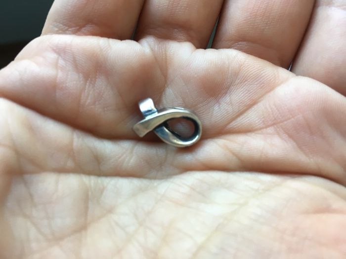 Contas Amor e Baci para pulseira Pandora