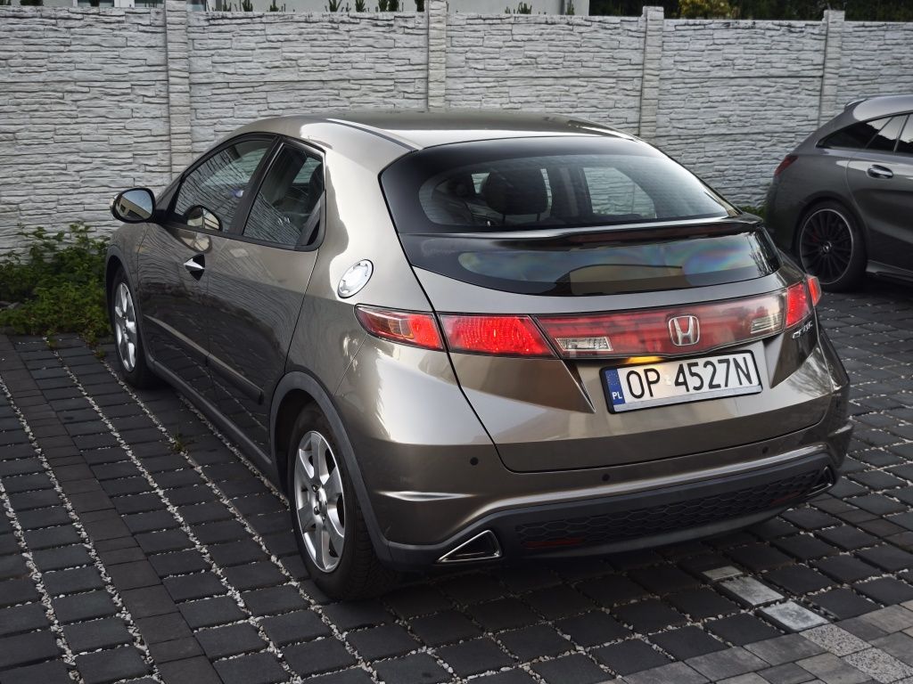 Honda Civic UFO 1.8 benz, polski salon