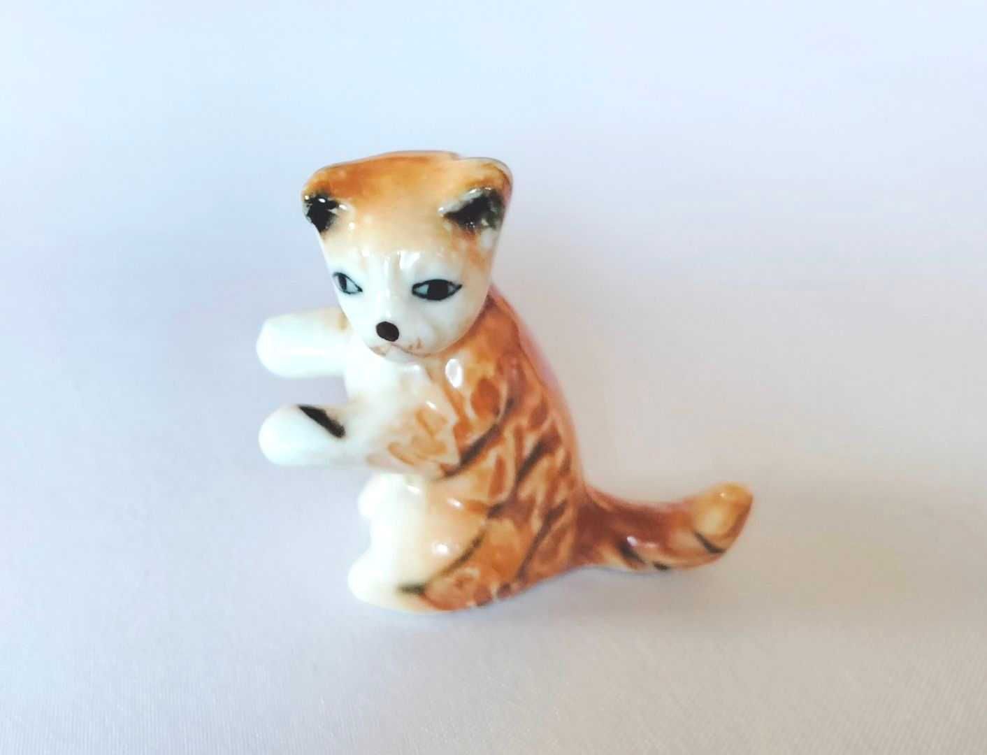 Kotek figurka ceramiczna kotka