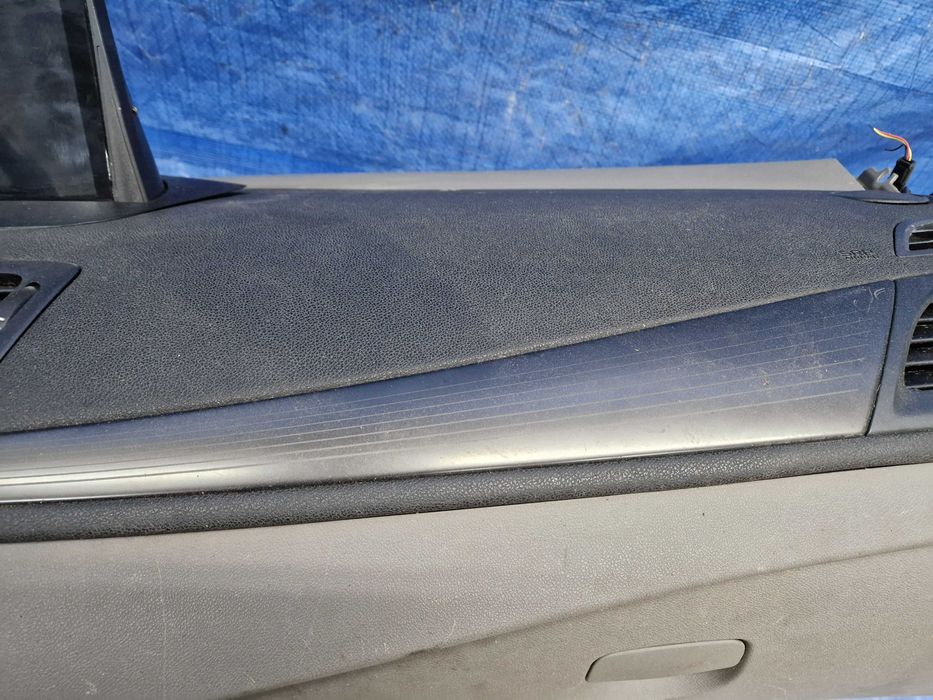 Renault Megane III Konsola Poduszki Kompletna + pasy