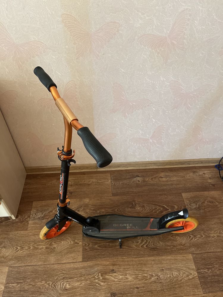 Продам самокат Explore, бу, в хорошому стані