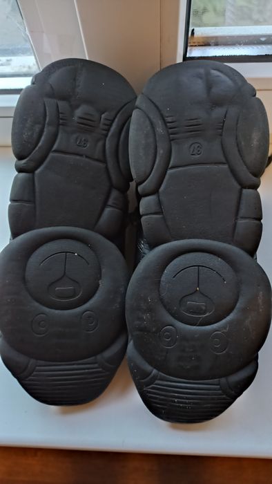 Ботинки, чоботи, боти