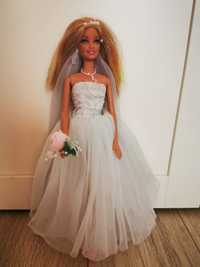 Lalka Barbie ślubna suknia
