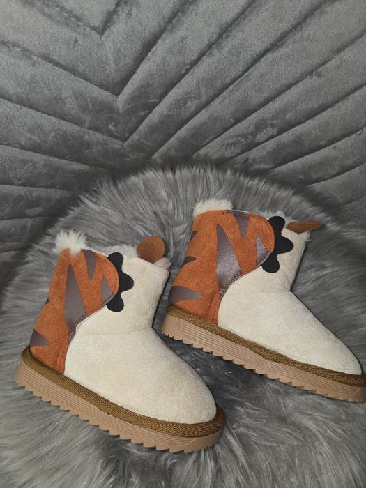 Дитячі нові угі 650грн