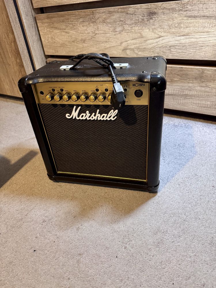 Wzmacniacz gitarowy Marshall MG15CFX