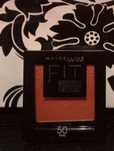 Maquilhagem Vários - base, batons, máscara pestanas, eyeliner, blush