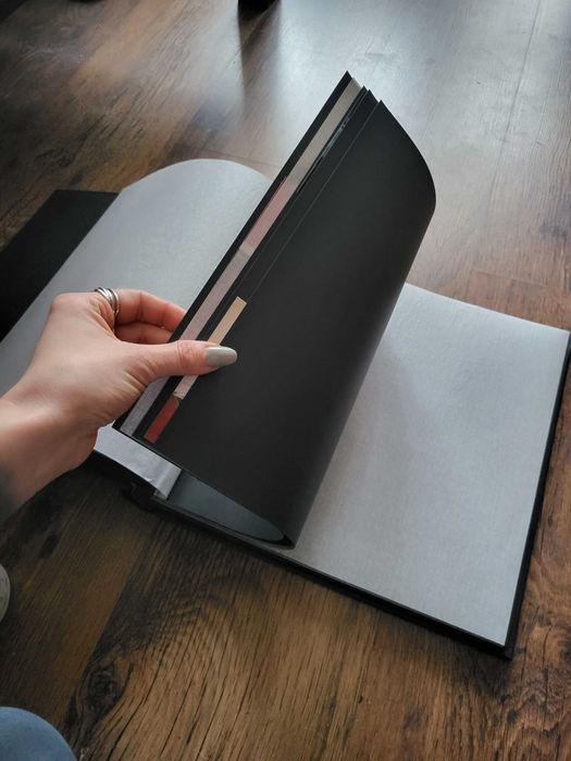 Elegancki, duży, czarny album na zdjęcia, ala segregator, A4