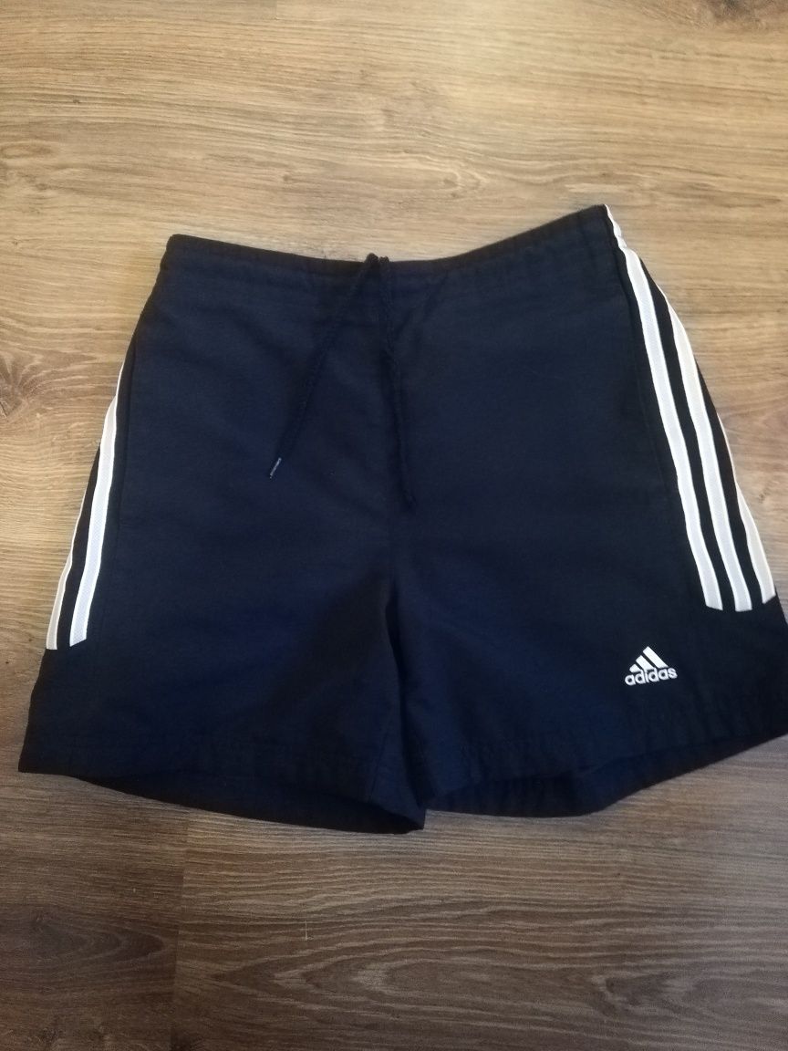 Spodenki granatowe Adidas