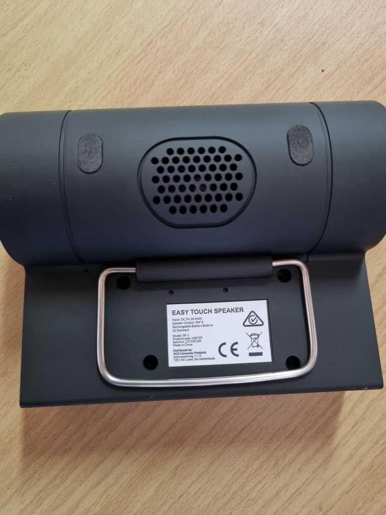 Głośnik bezprzewodowy i ładowarka  Easy Touch Speaker