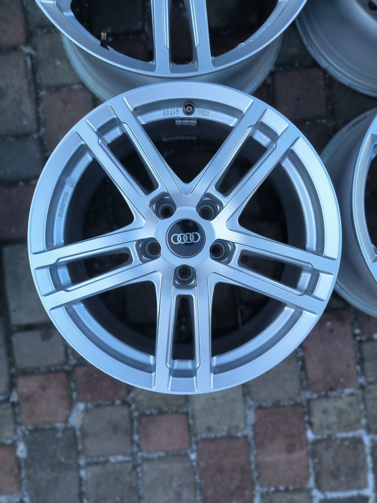 Felgi aluminiowe 17 Audi A3 A4 A5 A6 Allroad 5x112