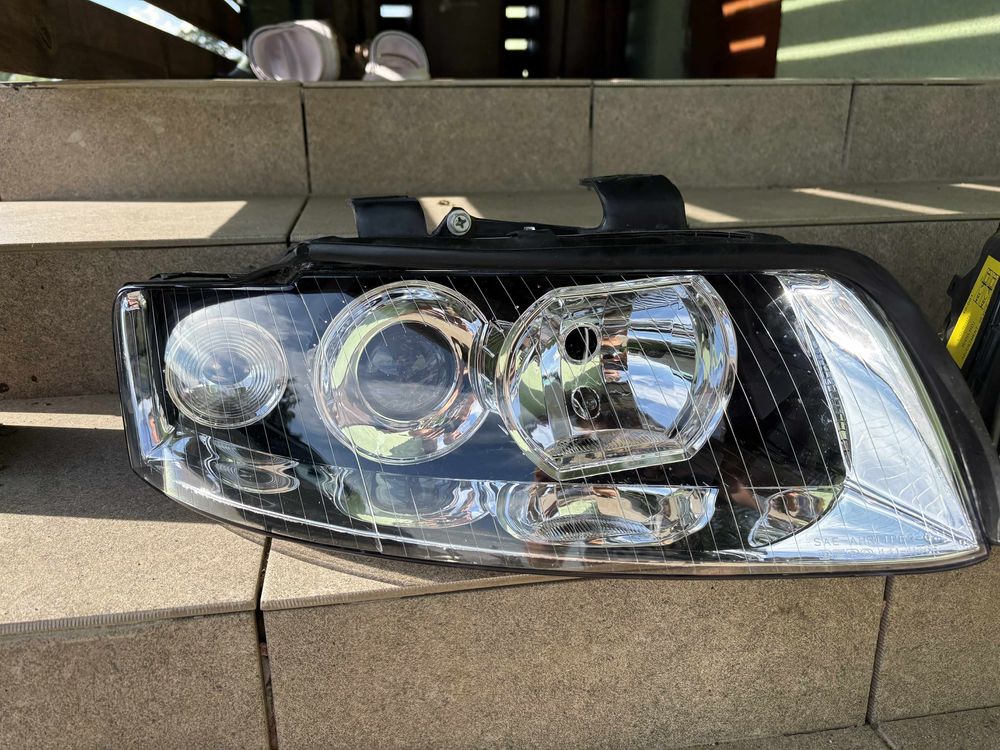 Reflektory przednie xenon audi a4 b6