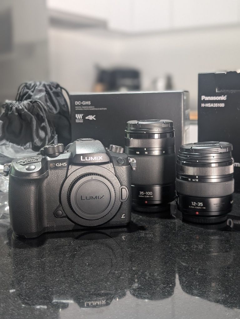 Panasonic Lumix GH5 + Lumix 12-35mm f/2.8 II + 35-100mm f/2.8 II