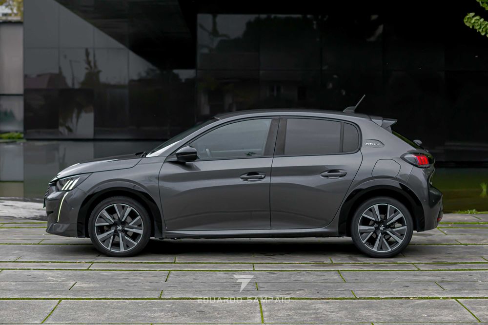 Peugeot 208 1.2 GT-Line Topo gama