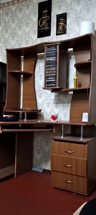 Компьютерный стол