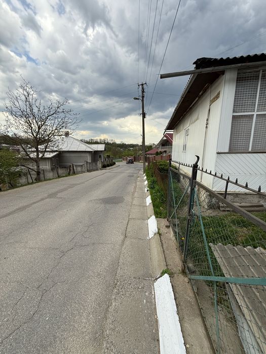 Продаж будинку + земельна ділянка в м. Снятині