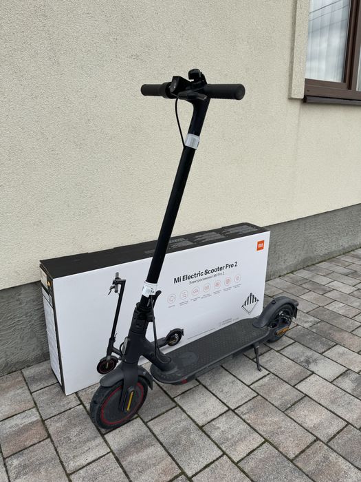 Електросамокат Xiaomi Mi Electric Scooter Pro 2