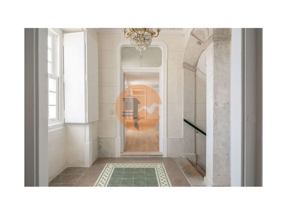 Apartamento T1 à venda em Edifício Pombalino