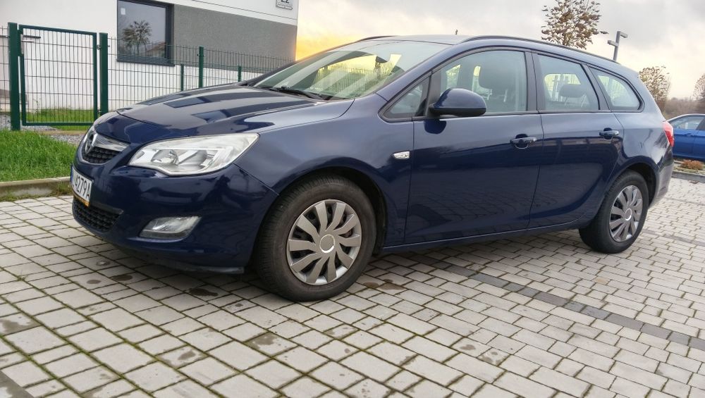 Opel Astra J // 2011 // 1.7 diesel