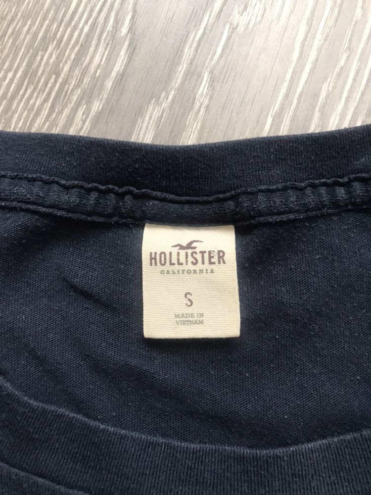 Футболки “Hollister”