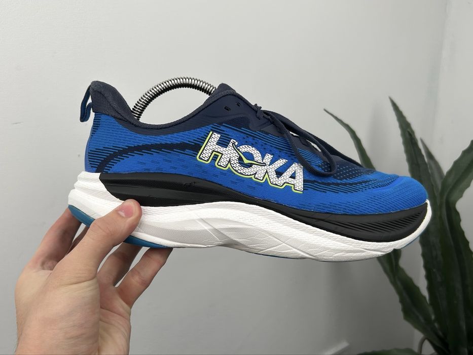 Оригінал! Кросівки Hoka Skyflow 44 розмір 03950