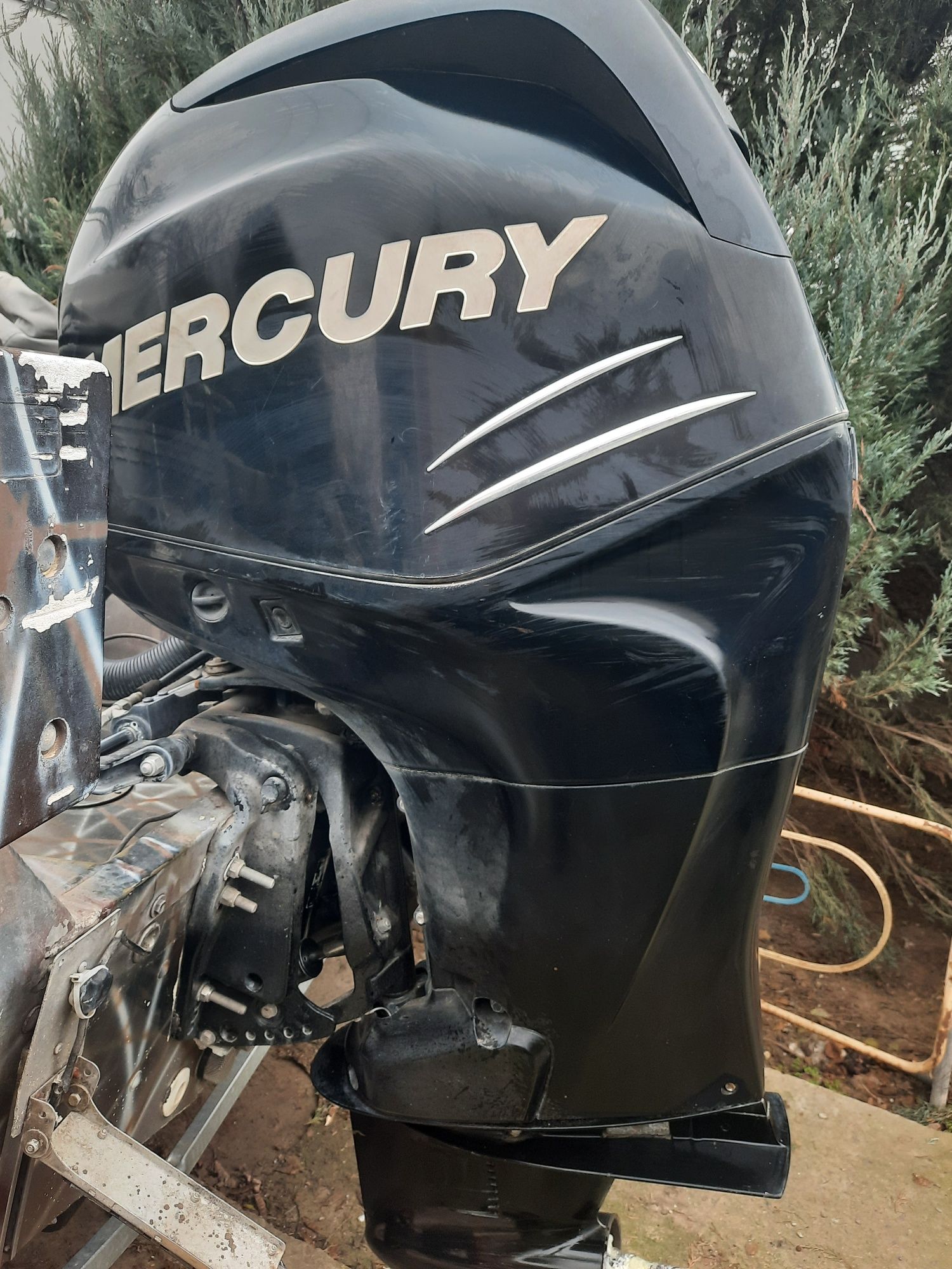Продам мотор для катера Mercury Verado 200