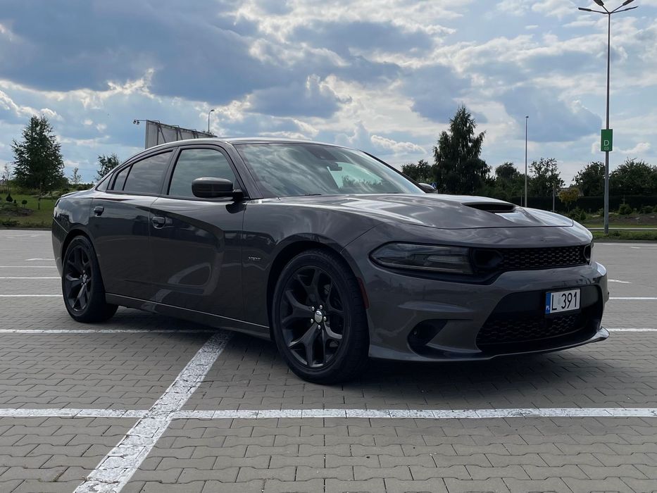 Dodge Charger R/T Premium 5.7 V8 HEMI 2015 LPG Radar Xenon Beats