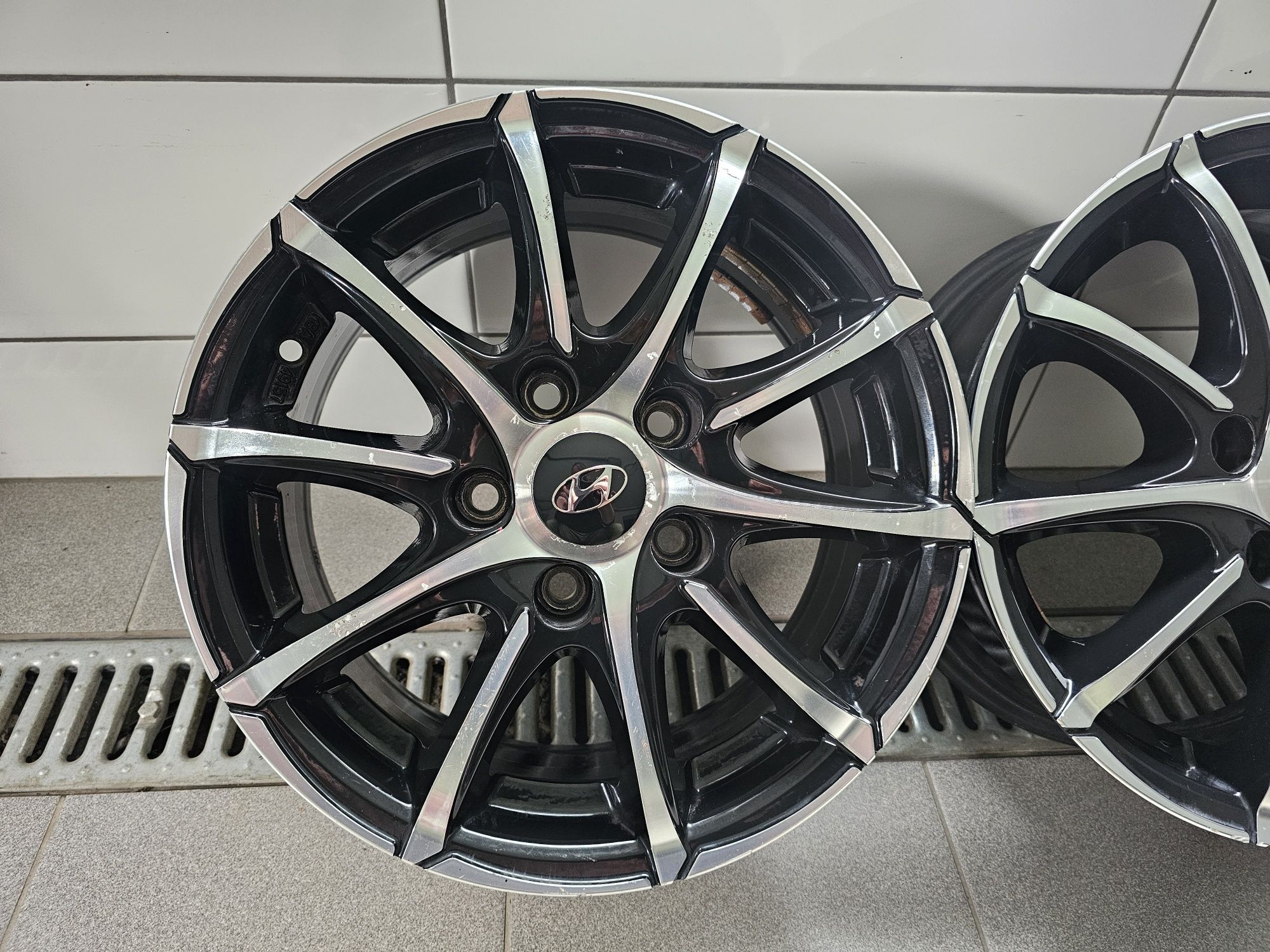 BI KOLOR 15 5x114,3 Hyundai I30 i20 ix20 Kia Ceed Venga
