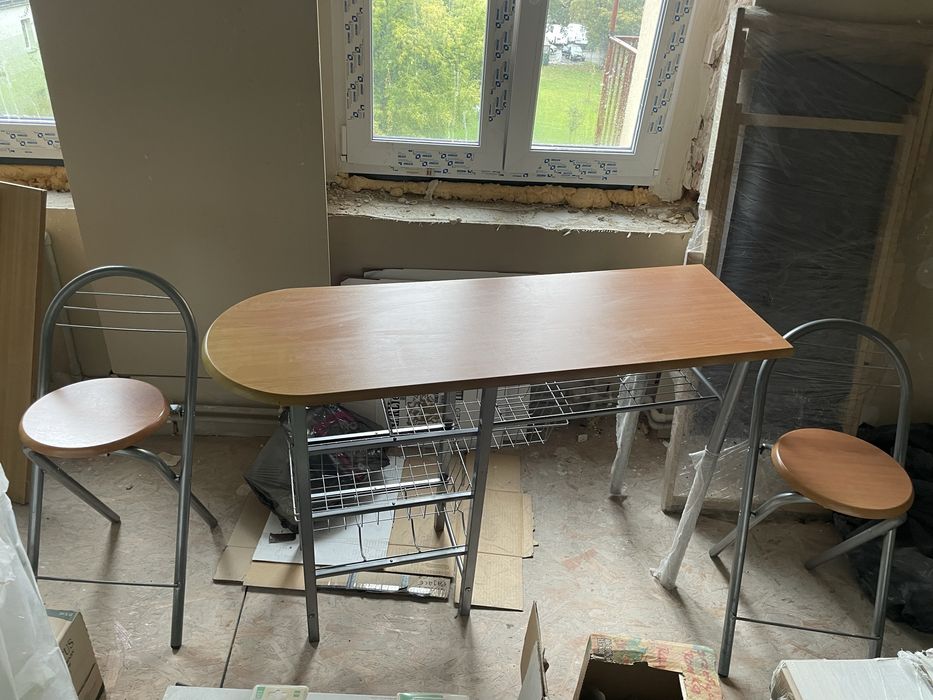 Sprzedam komplet stolik i 2 krzesła