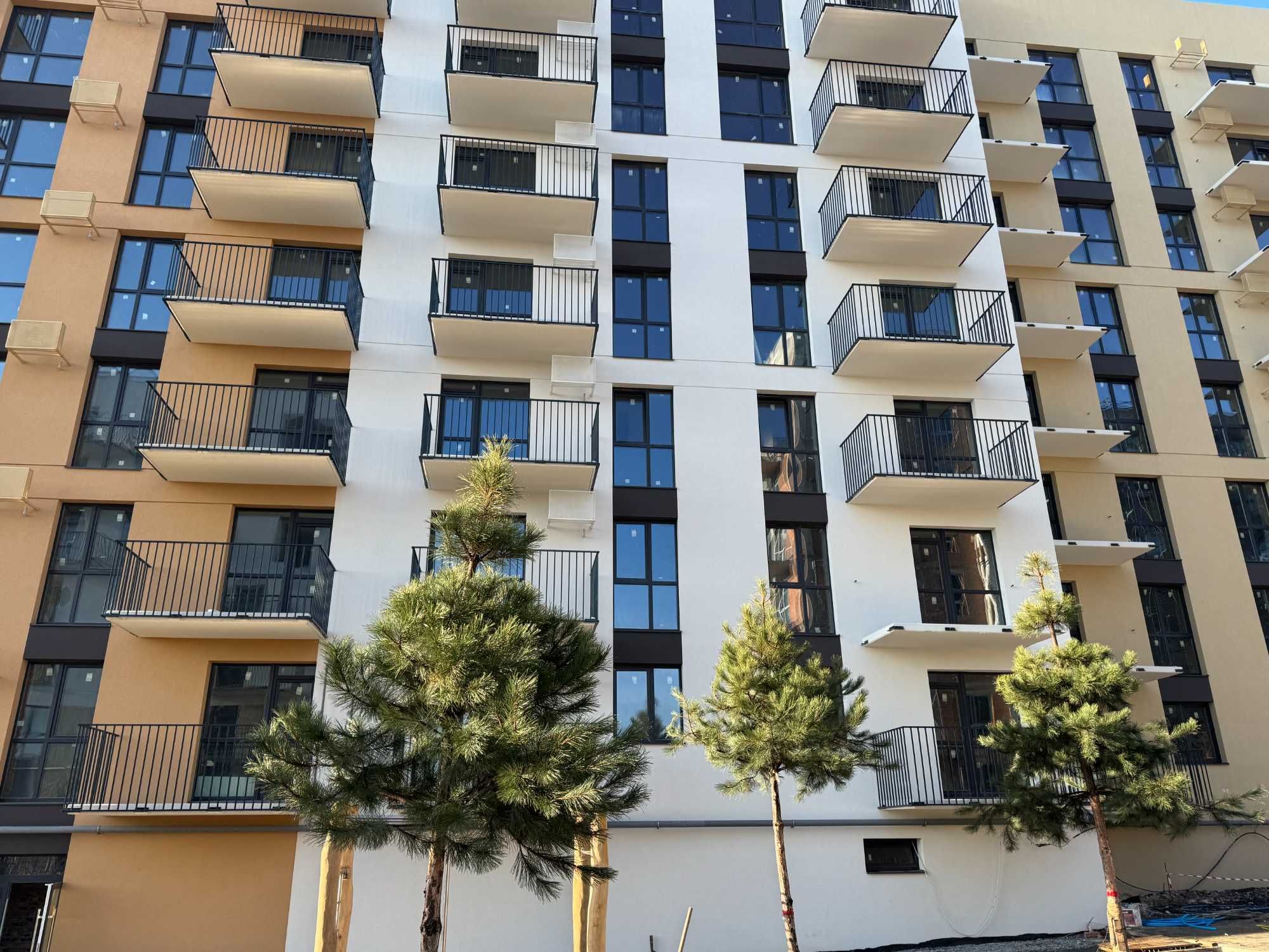Продаж 1-кімнатної квартири 41кв.(Єоселя) м.Пустомити (9км.від Львова)