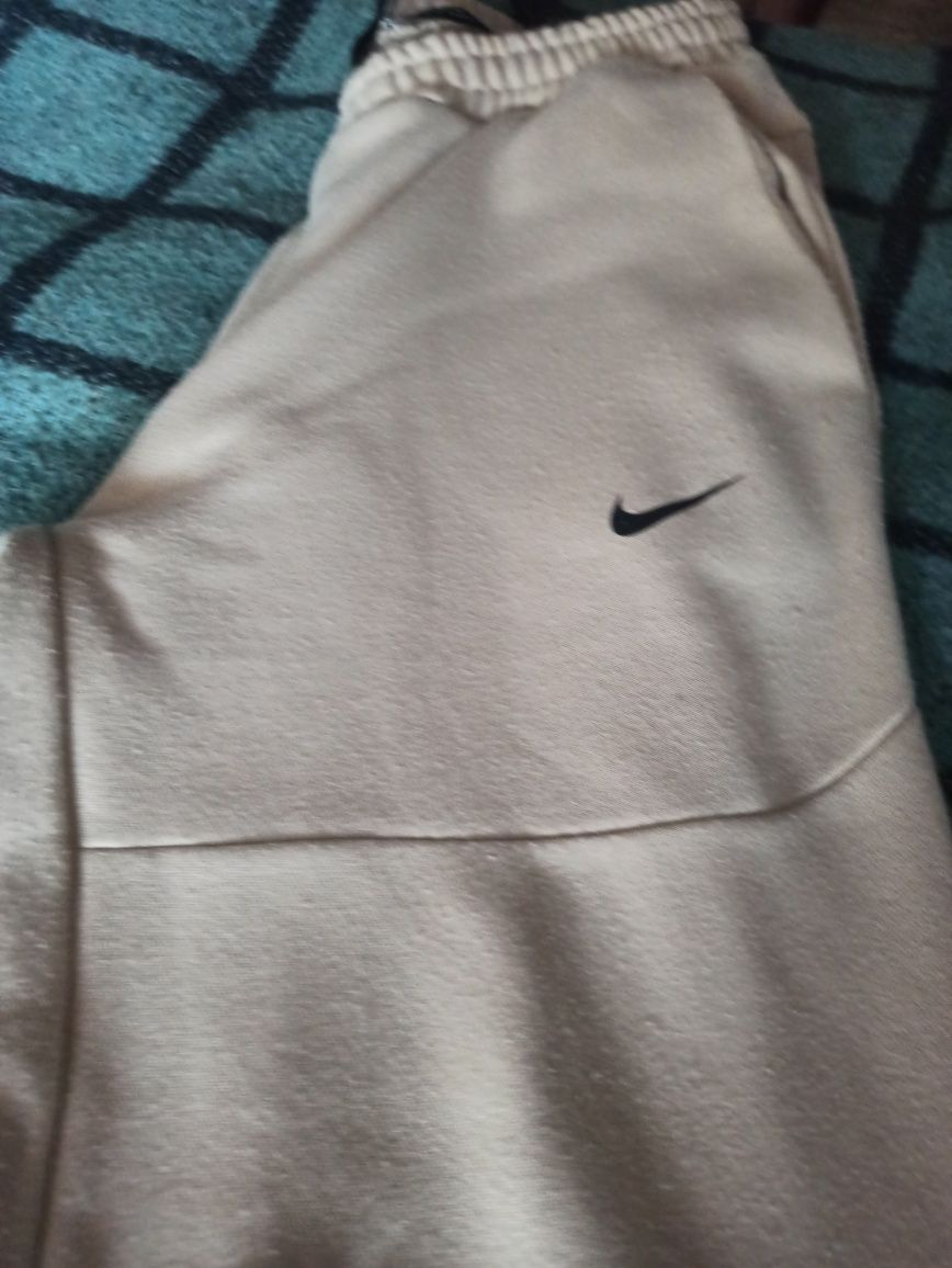 Спортивный костюм Nike