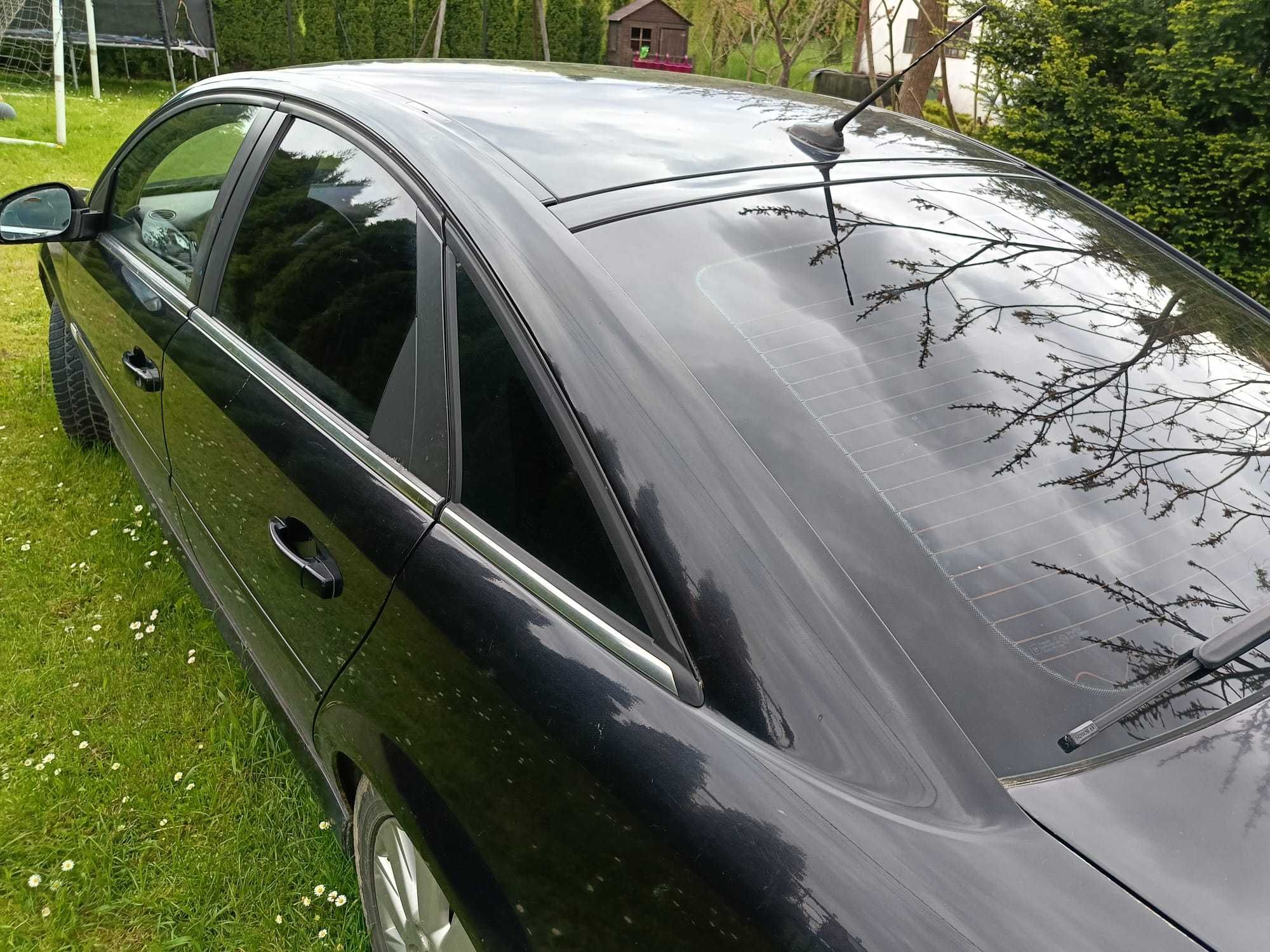 Opel Vectra GTS 1.9 CDTI 2005 – Bogate wyposażenie, uszkodzona
