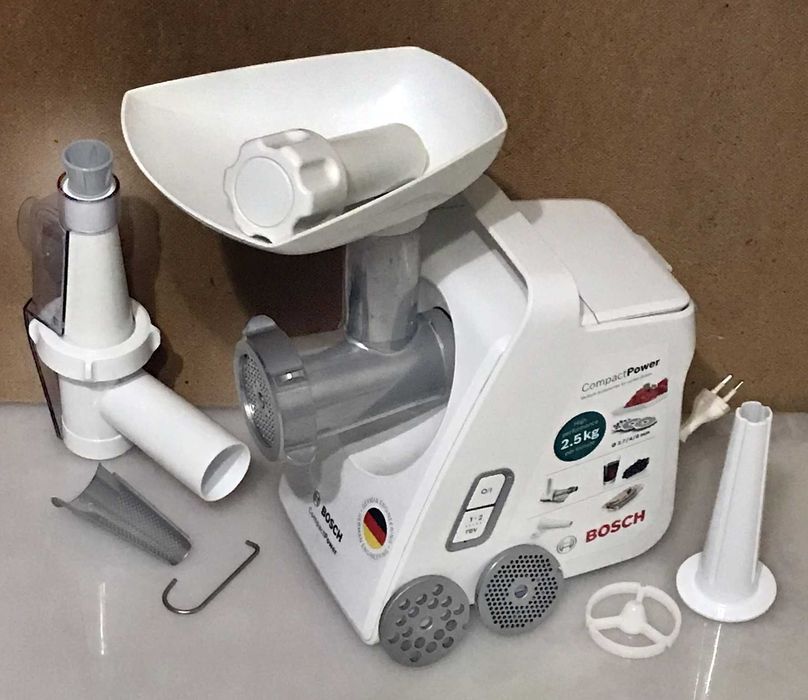 Мясорубка BOSCH MFW3X15W, R8, 2000W, Reverse, 2-x Speed